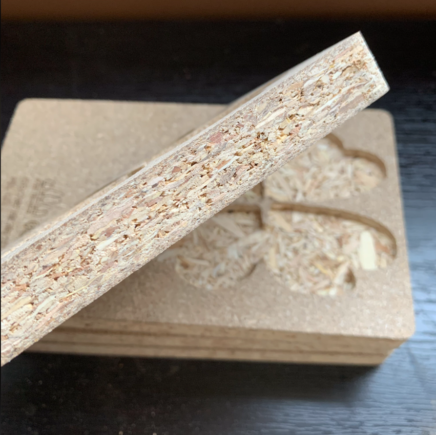 实木周口颗粒板是什么材质？优缺点一次性说清！